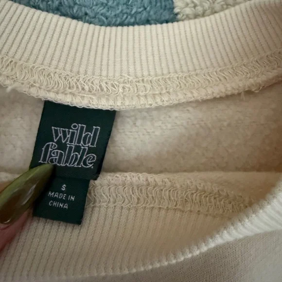 Wild Fable Cream Sweatshirt with Lavender Dip-Dye Shoulders - Picture 7 of 15